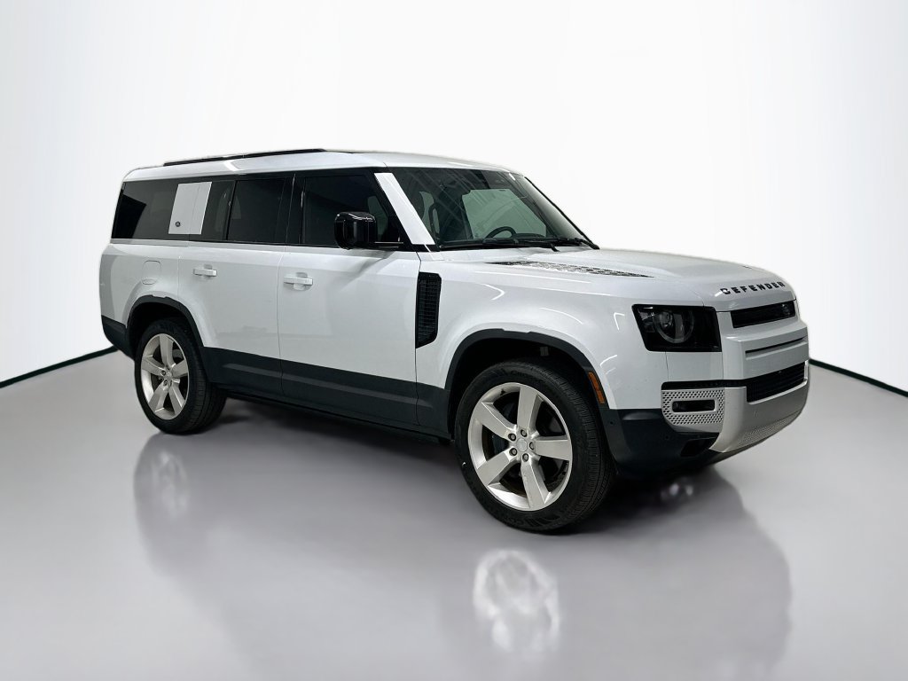 Used 2023 Land Rover Defender 130 SE AWD/4WD image 7