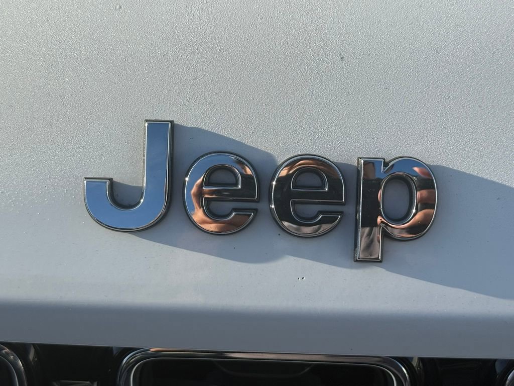 Used 2021 Jeep Grand Cherokee L Limited image 8