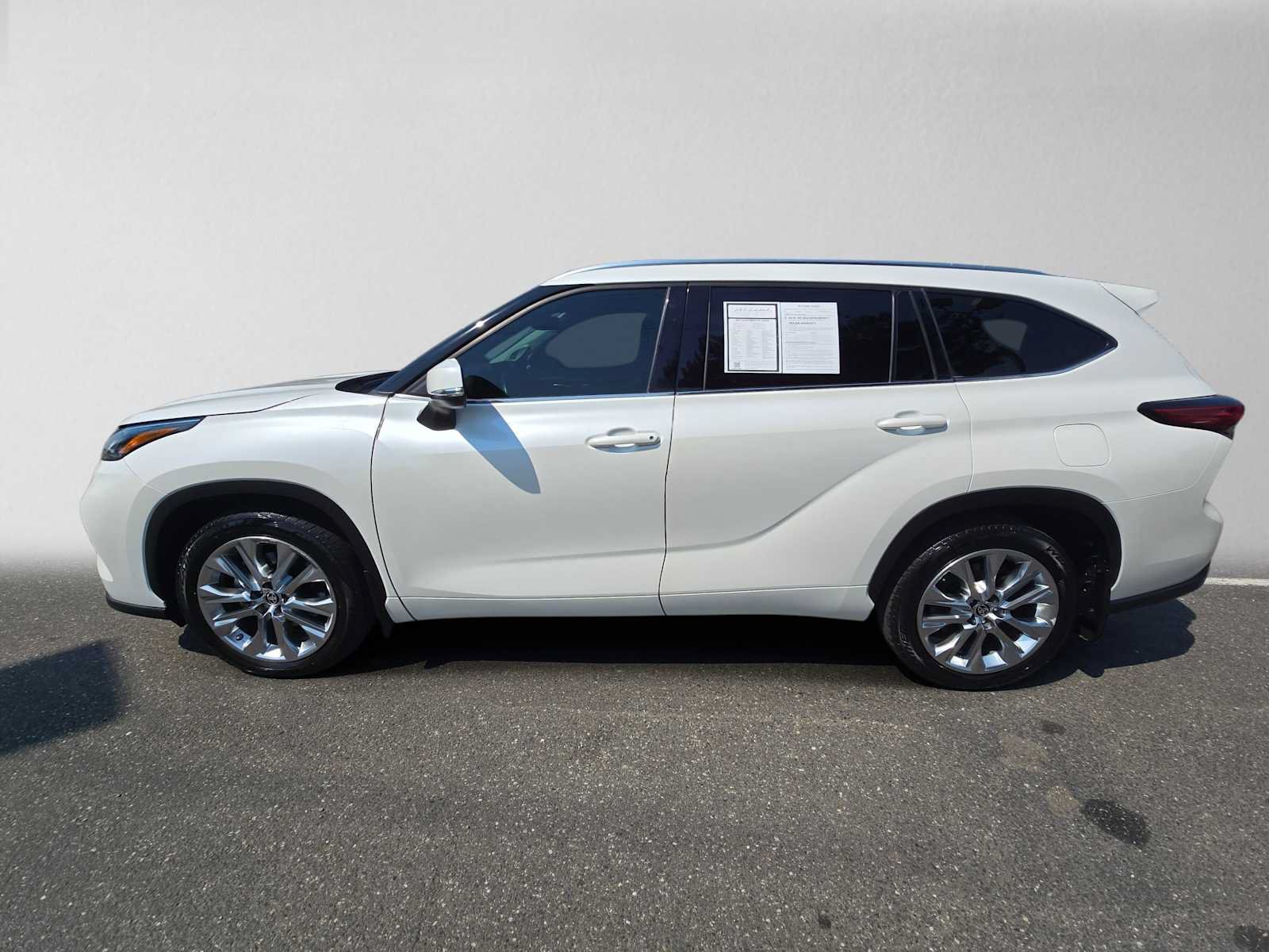 Used 2021 Toyota Highlander Limited AWD/4WD image 6