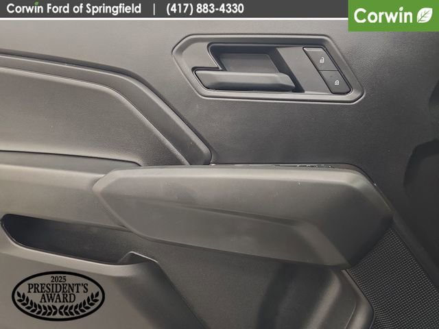 Used 2025 Chevrolet Colorado Trail Boss AWD/4WD image 37