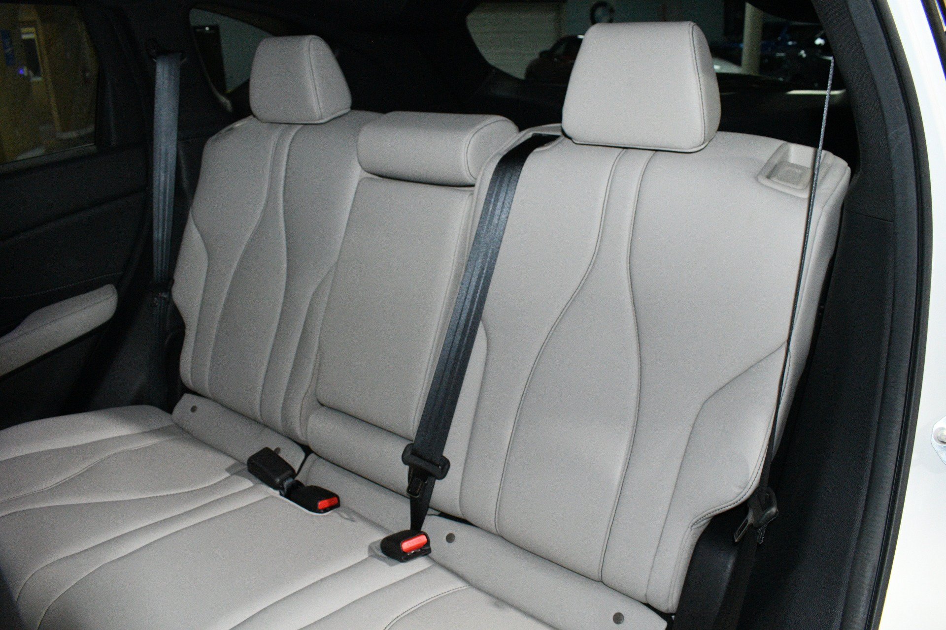 Used 2025 Acura RDX SH-AWD image 17