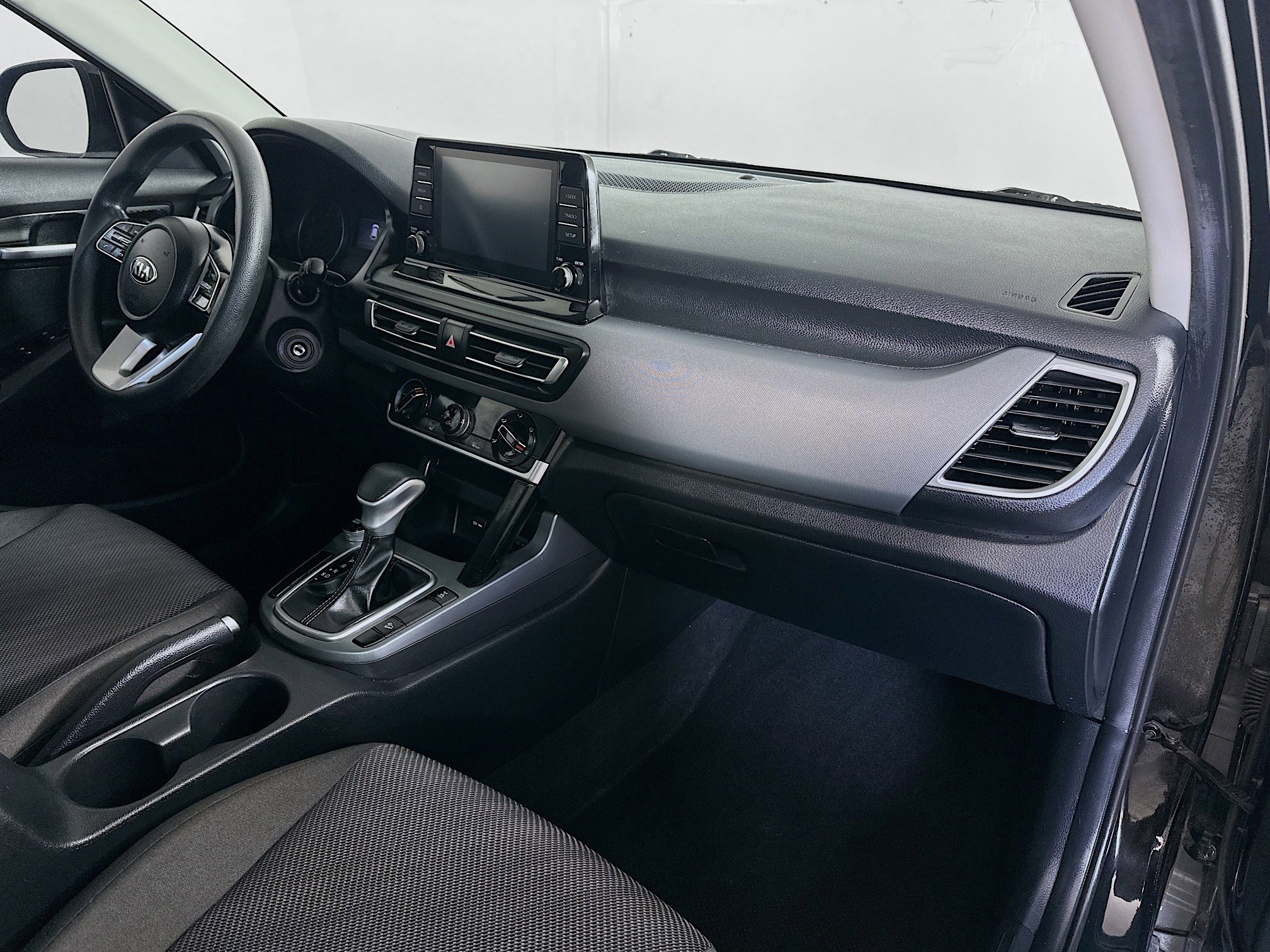 Used 2021 Kia Seltos LX image 26