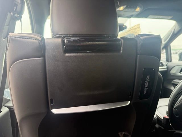 New 2026 Chrysler Pacifica Limited image 18