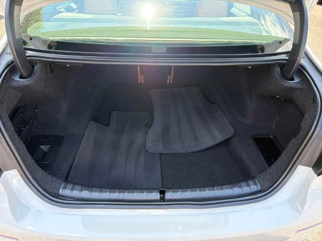 Used 2021 BMW 530i w/ Premium Package RWD image 18