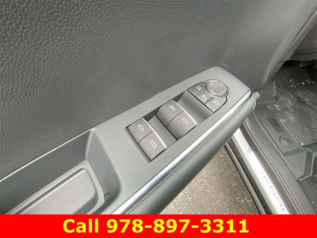 New 2025 GMC Acadia Denali w/ LPO, Floor Liner Package image 22