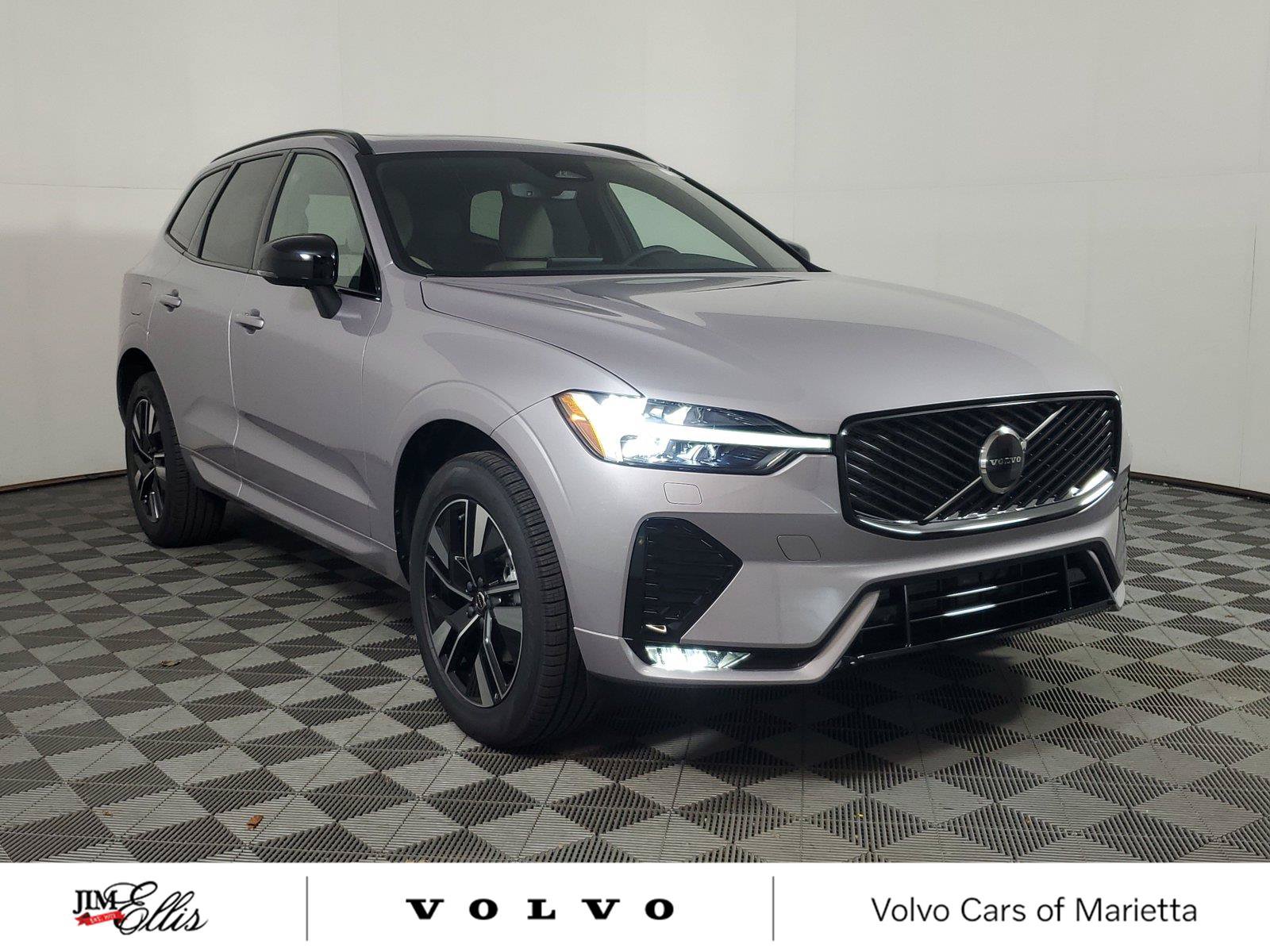 New 2027 Volvo XC60 B5 Core AWD/4WD image 1