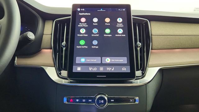 New 2026 Volvo XC90 T8 Plus w/ Protection Package AWD/4WD image 21