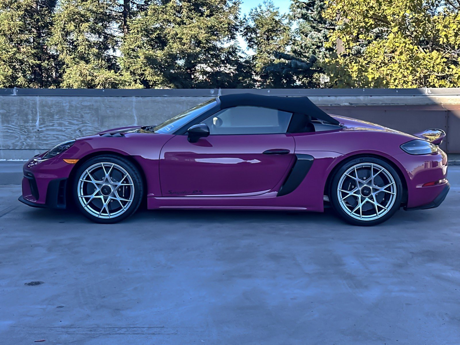 Used 2024 Porsche 718 Boxster Spyder RS RWD image 2