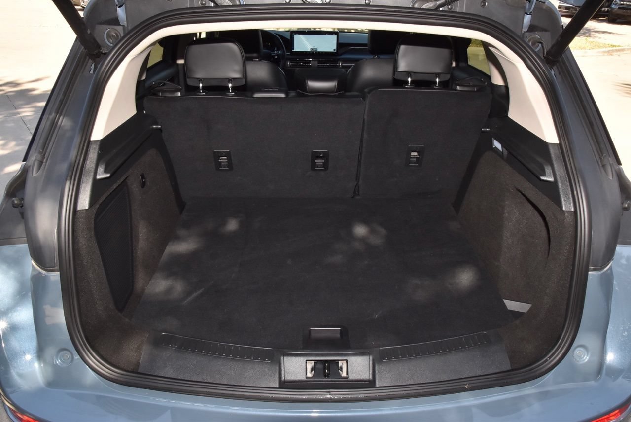 Certified 2024 Lincoln Corsair Grand Touring AWD/4WD image 37
