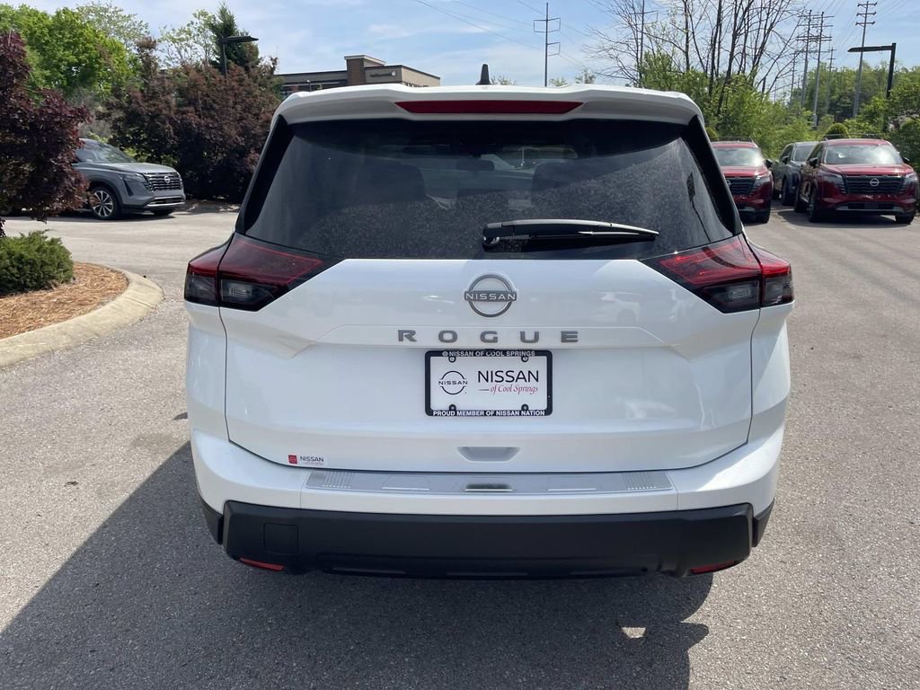 New 2026 Nissan Rogue SV FWD image 4