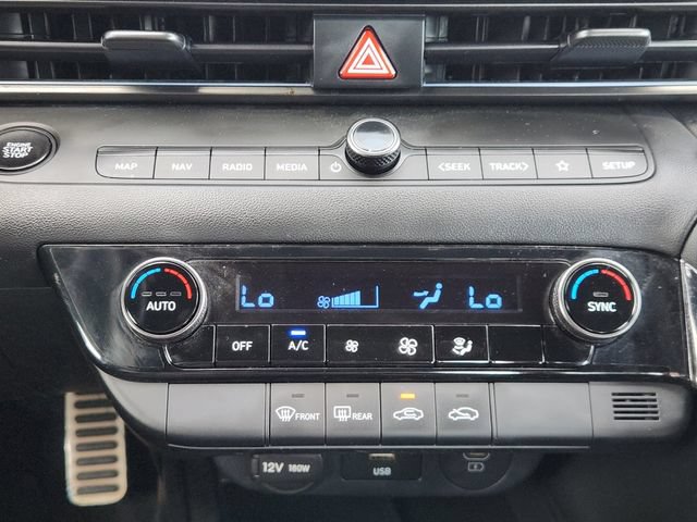 Used 2025 Hyundai Elantra SEL FWD image 18