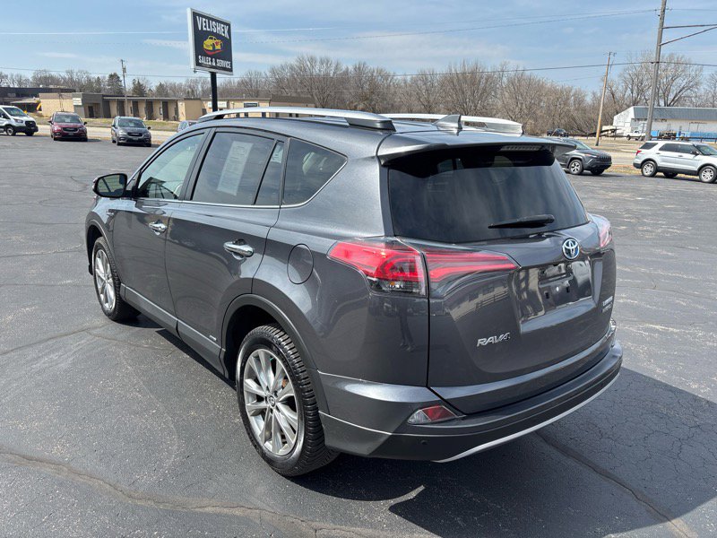 Used 2017 Toyota RAV4 Limited image 5