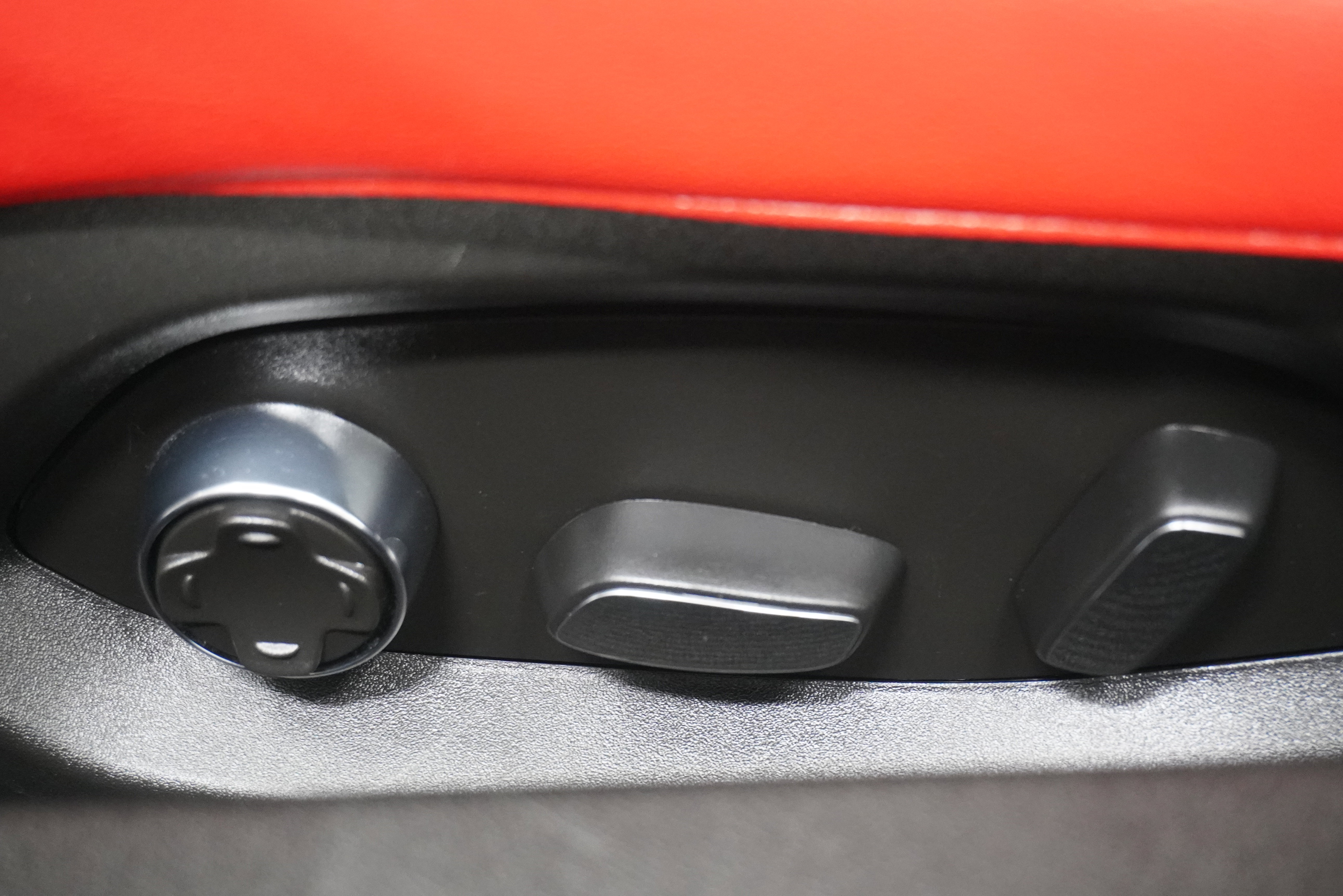 Used 2023 Chevrolet Corvette Stingray Premium Conv w/ Z51 Performance Package image 13