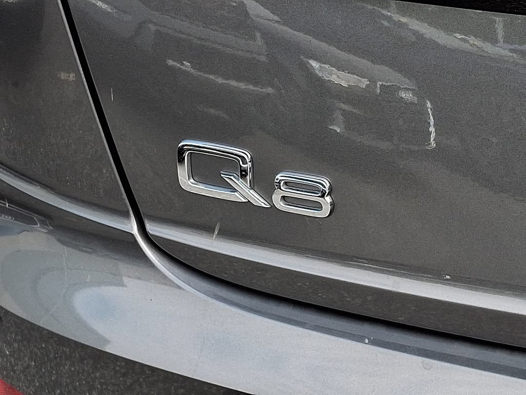 Used 2019 Audi Q8 Prestige w/ Luxury Package AWD/4WD image 30