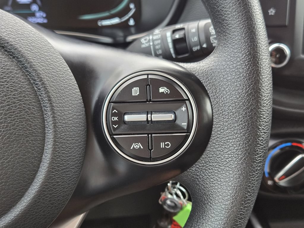 Certified 2023 Kia Soul LX FWD image 28