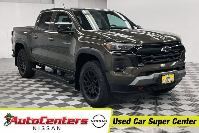 Used 2024 Chevrolet Colorado Z71 w/ Z71 Convenience Package 2