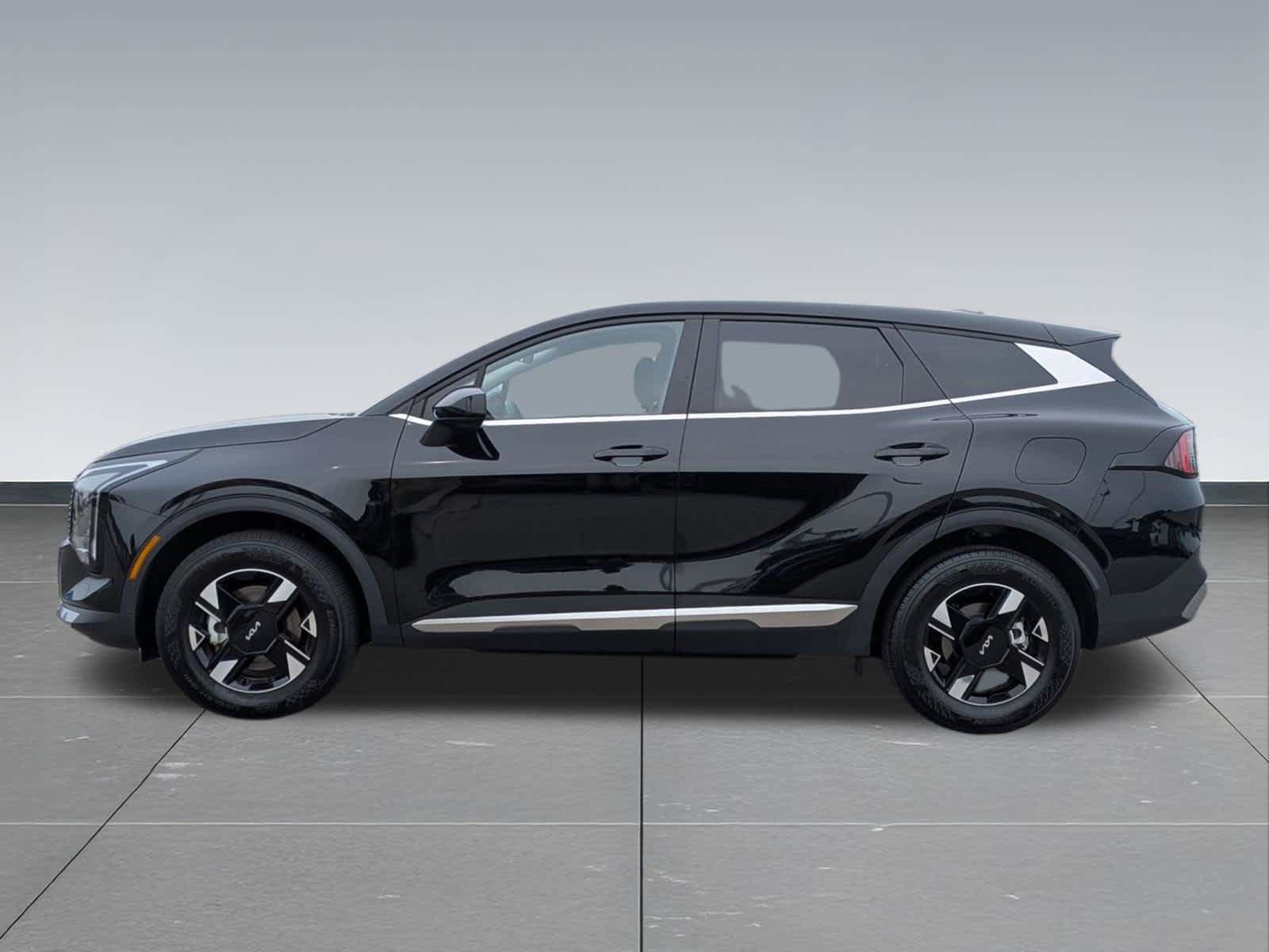 Used 2026 Kia Sportage LX AWD/4WD image 3