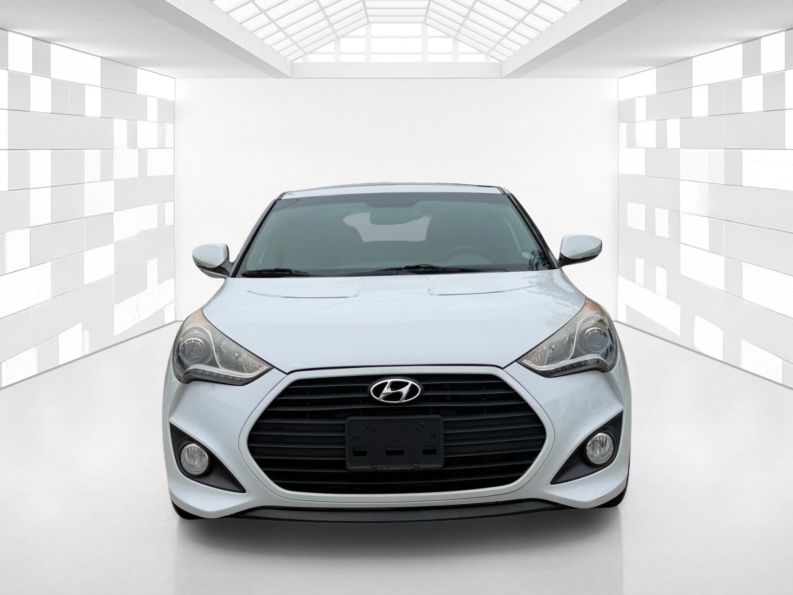 Used 2015 Hyundai Veloster Turbo w/ Option Group 04 FWD image 2