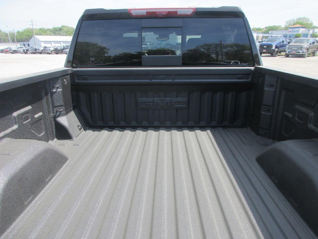 New 2026 GMC Sierra 1500 AT4 AWD/4WD image 7