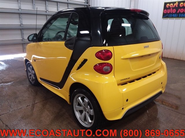 Used 2014 smart fortwo passion RWD image 6