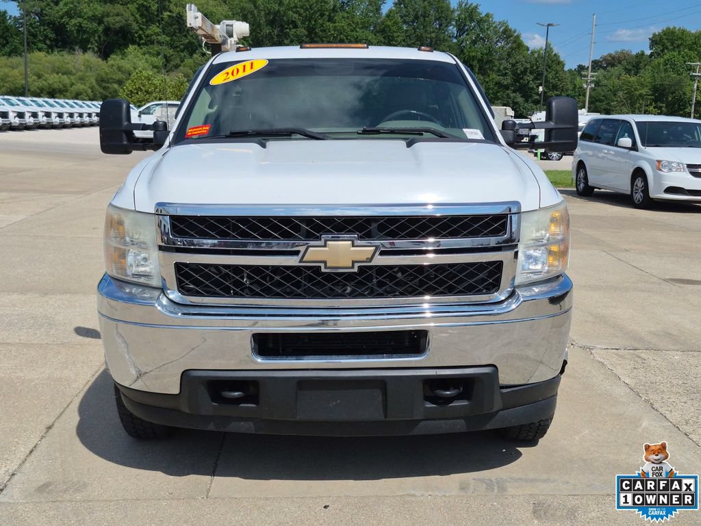 Used 2011 Chevrolet Silverado 3500 W/T w/ Snow Plow Prep Package AWD/4WD image 2