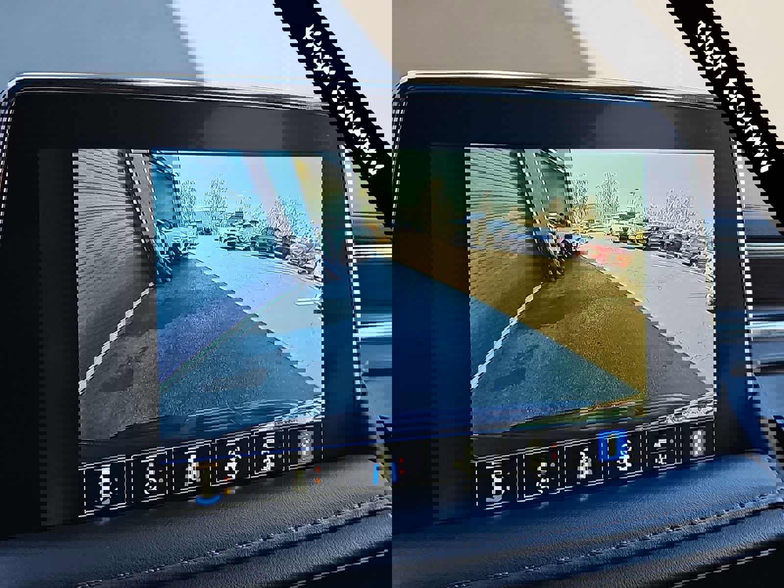 Used 2022 Chevrolet Suburban High Country image 26