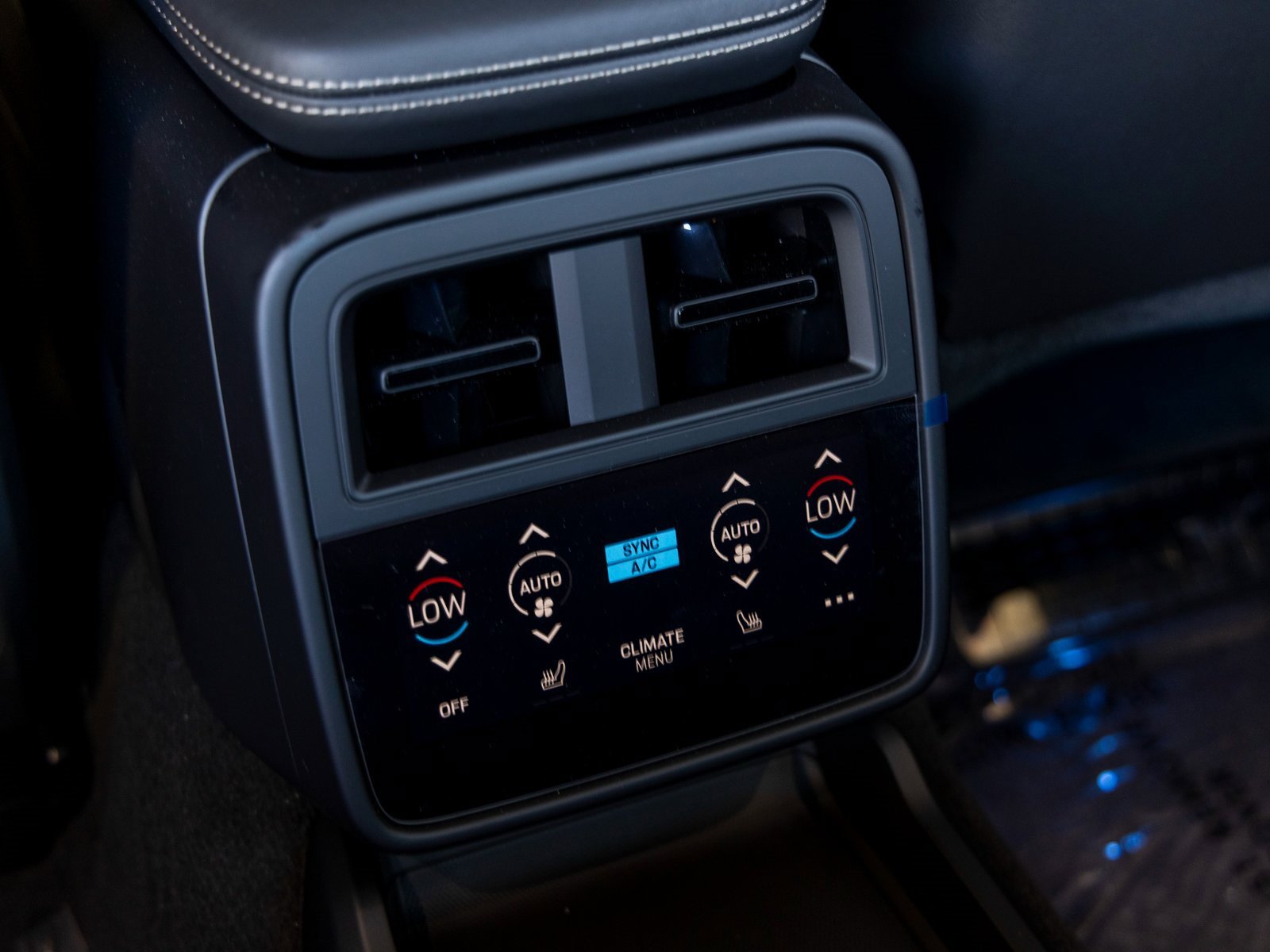 New 2025 Porsche Taycan Turbo S image 39