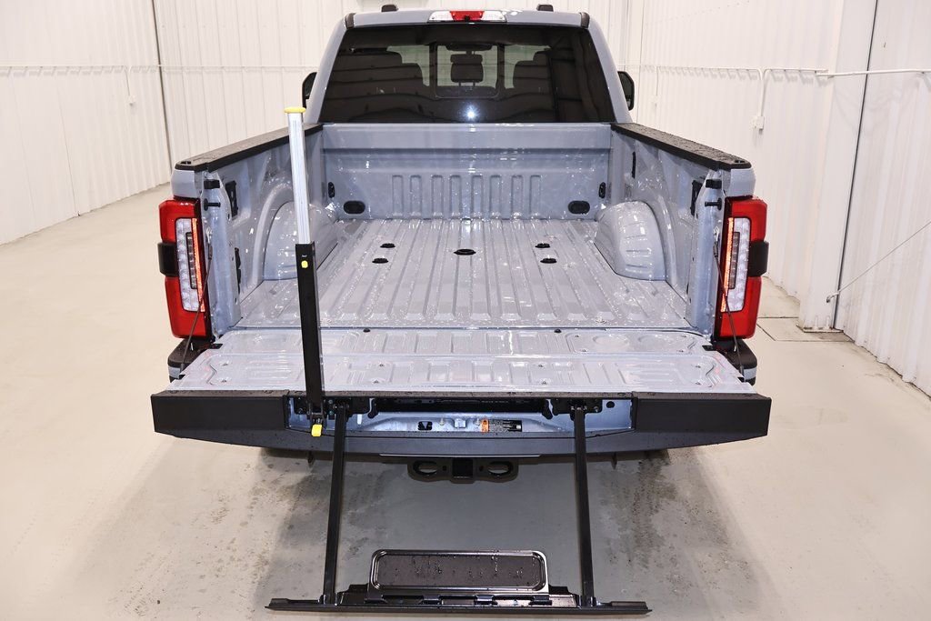 New 2026 Ford F350 Platinum w/ Platinum Plus Package image 34
