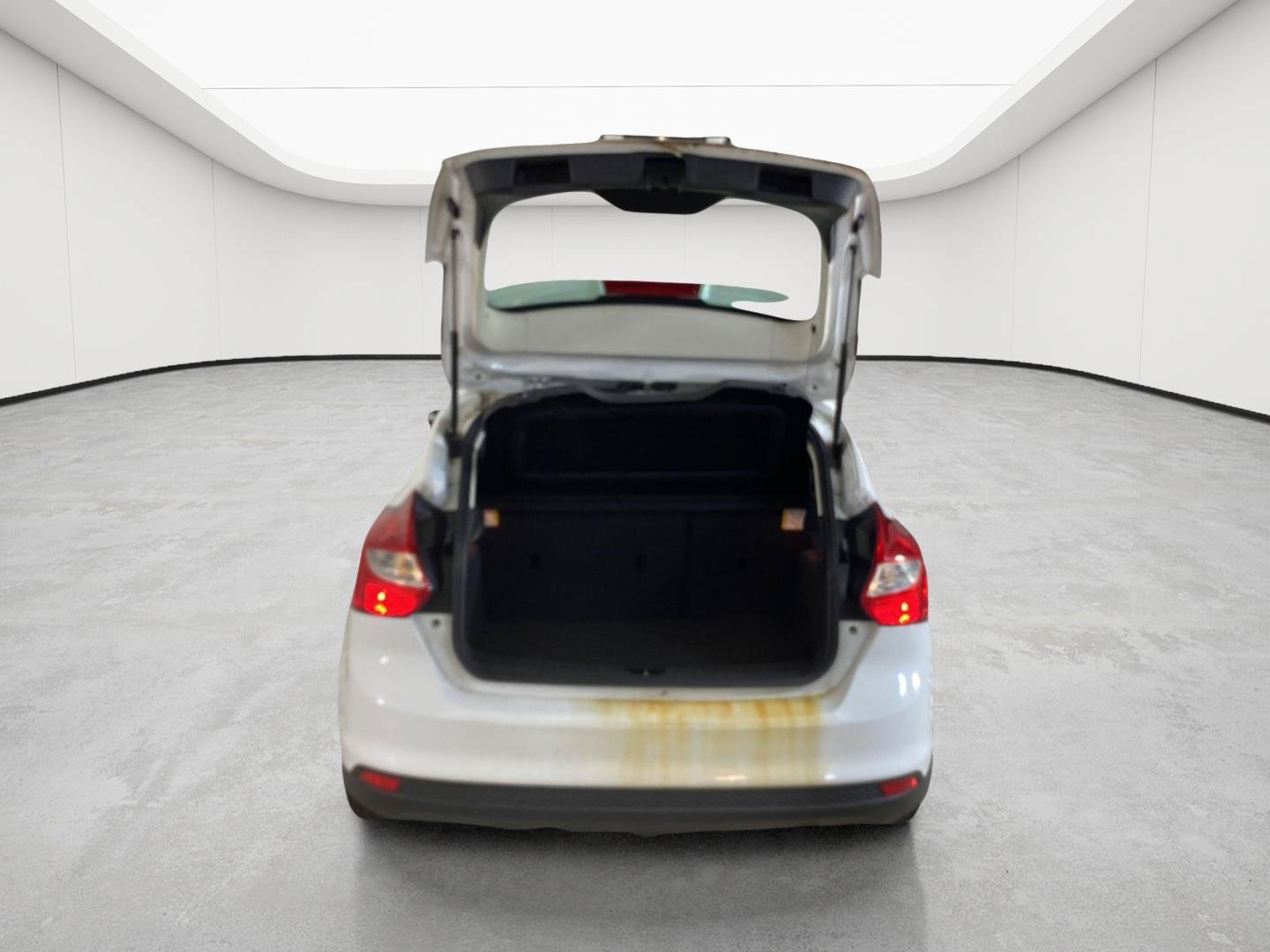 Used 2012 Ford Focus SEL FWD image 7