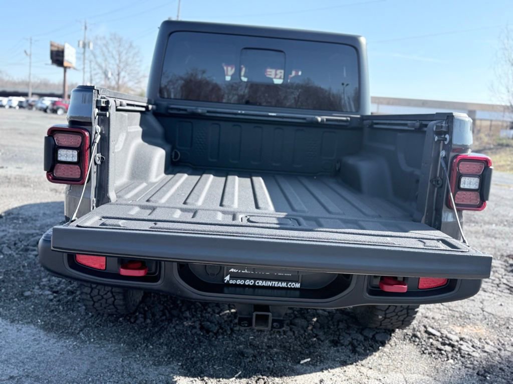 Used 2024 Jeep Gladiator Rubicon image 7