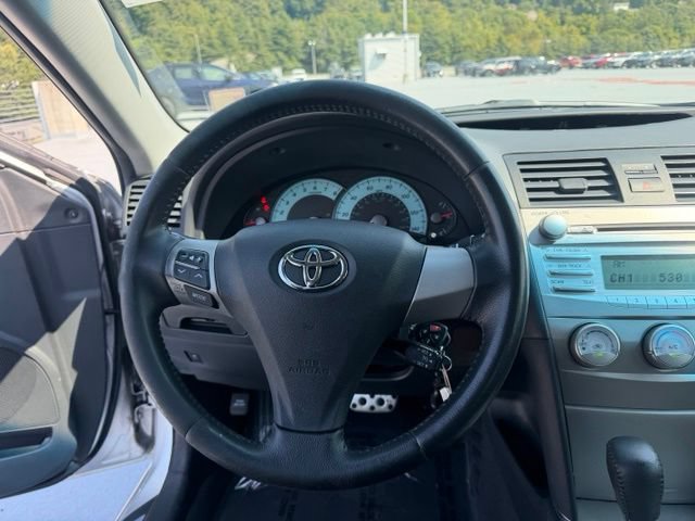Used 2011 Toyota Camry SE FWD image 13
