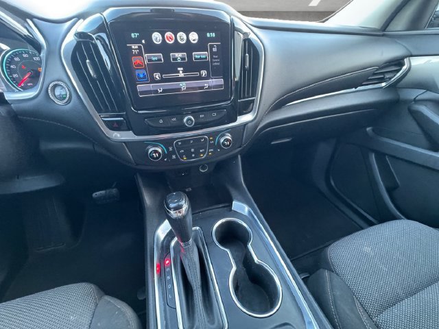 Used 2019 Chevrolet Traverse LT FWD image 3