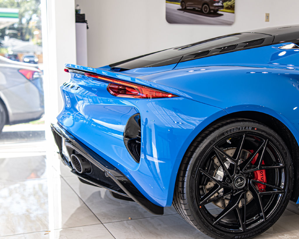 New 2027 Lotus Emira SE RWD image 12