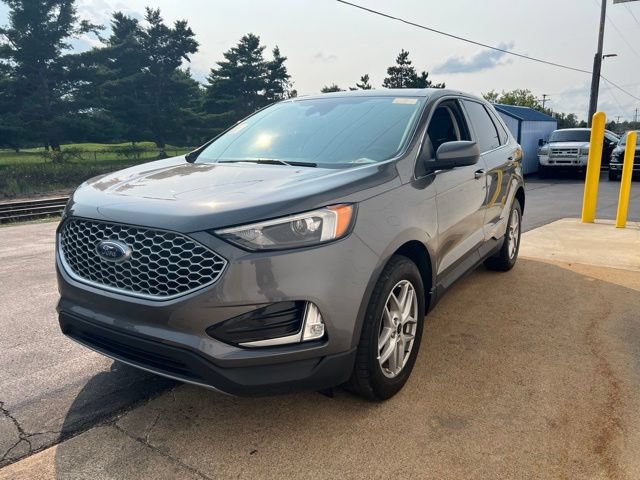 Used 2023 Ford Edge SEL w/ Convenience Package AWD/4WD image 9