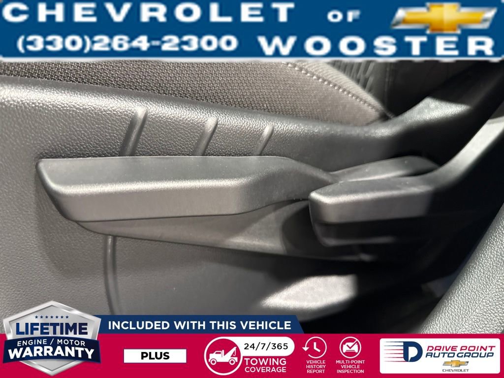 New 2026 Chevrolet Equinox LT image 12