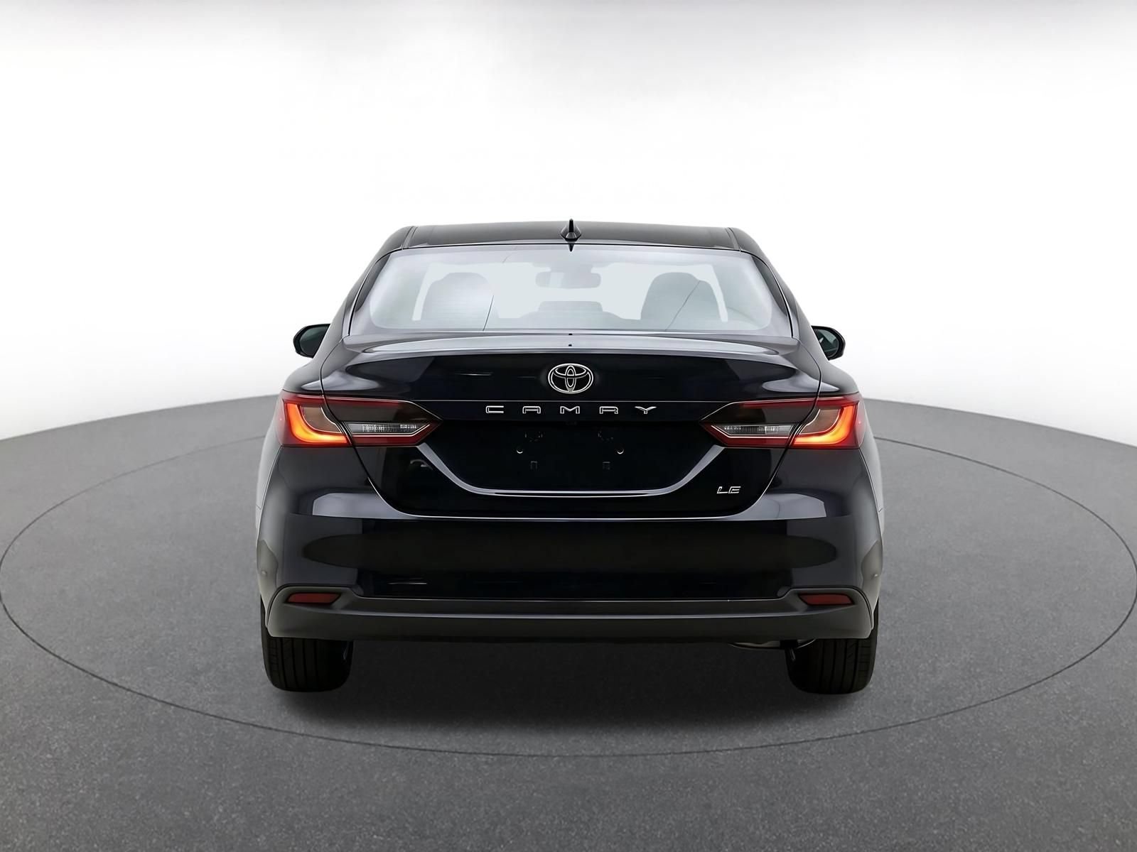 Used 2025 Toyota Camry LE FWD image 8