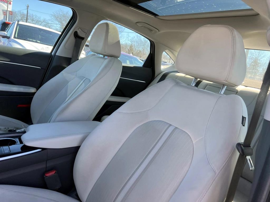 Certified 2023 Hyundai Sonata SEL w/ Convenience Package image 10