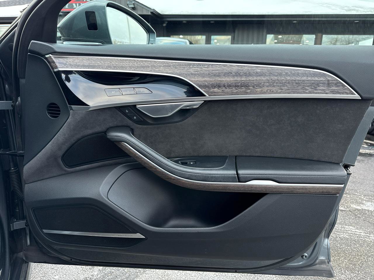 Used 2021 Audi A8 L 3.0T w/ Executive Plus Package image 47