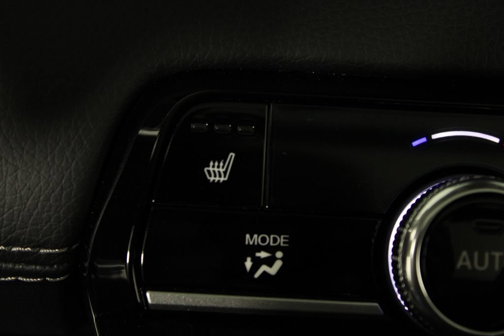 Used 2025 Honda Pilot Touring image 25