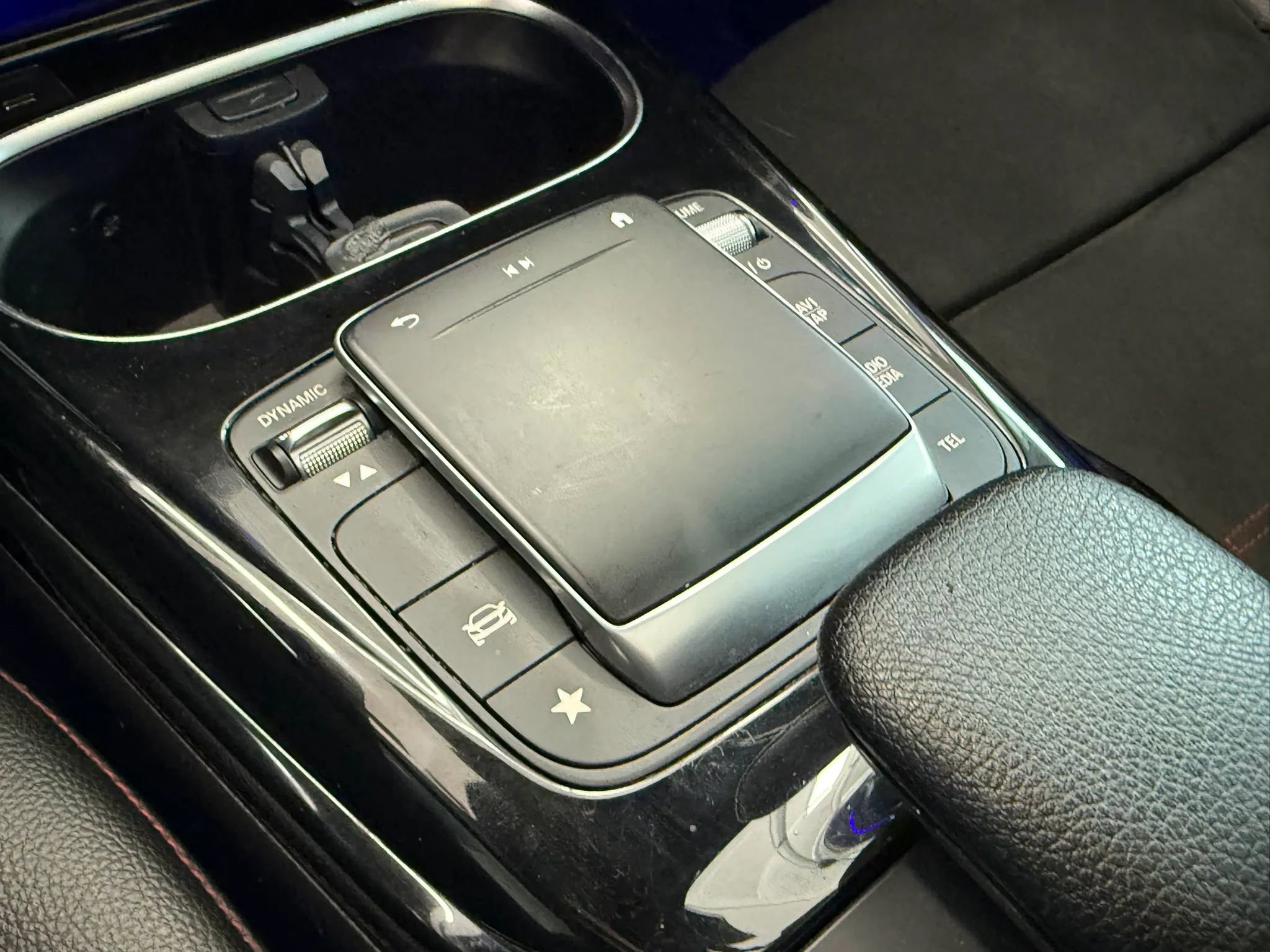 Used 2021 Mercedes-Benz CLA 35 AMG 4MATIC image 20