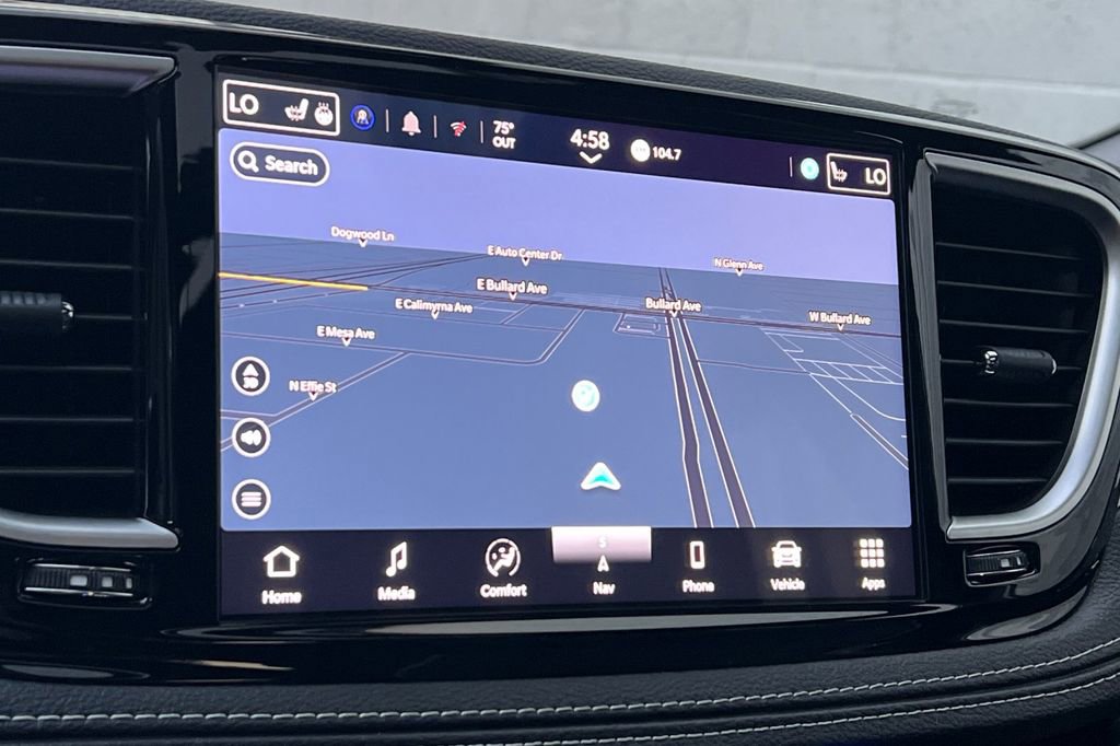 New 2026 Chrysler Pacifica Limited w/ Uconnect Theater Family Group image 21