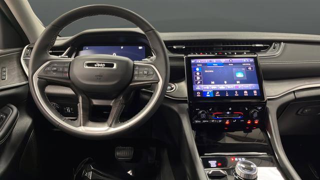 Used 2023 Jeep Grand Cherokee L Limited image 11