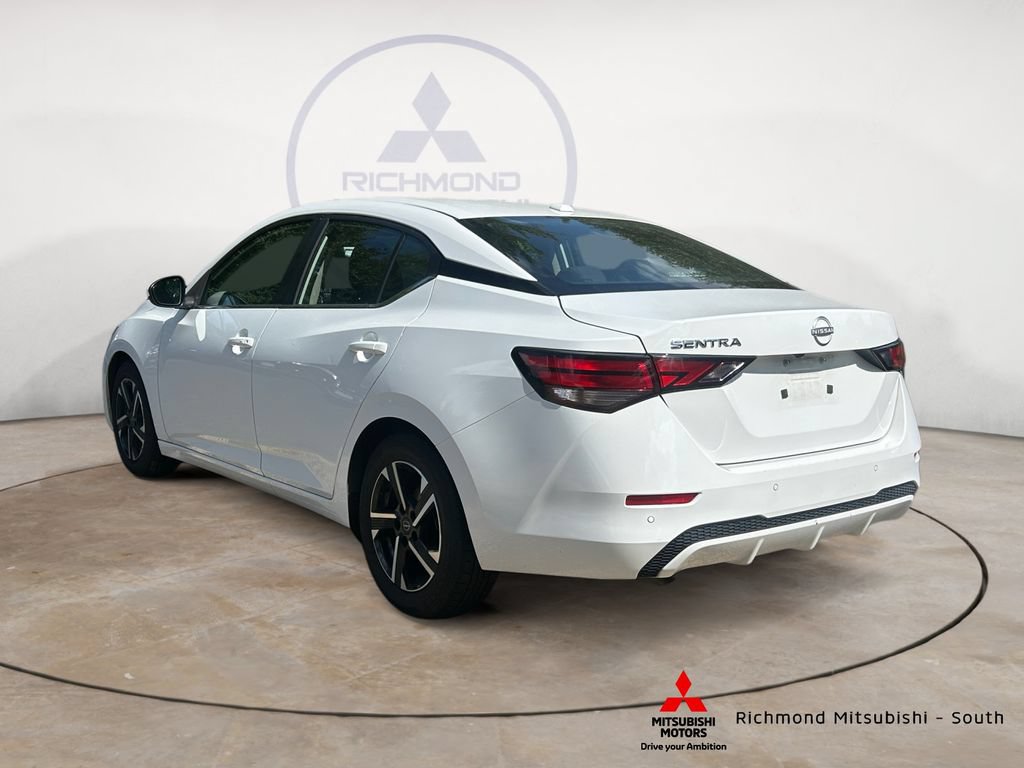 Used 2025 Nissan Sentra SV FWD image 5