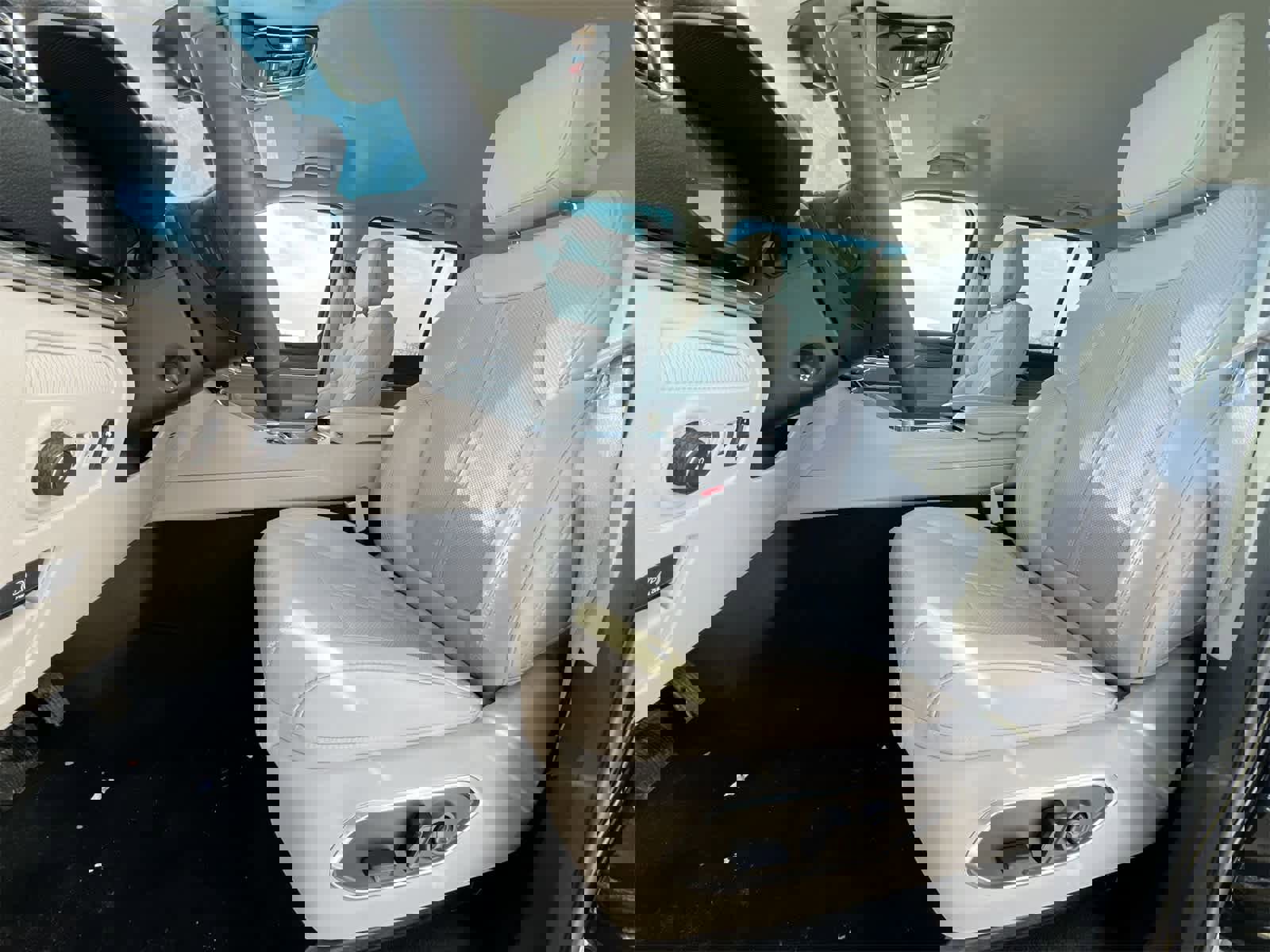 Used 2023 Jeep Wagoneer Series III w/ Preferred Equipment Group image 16