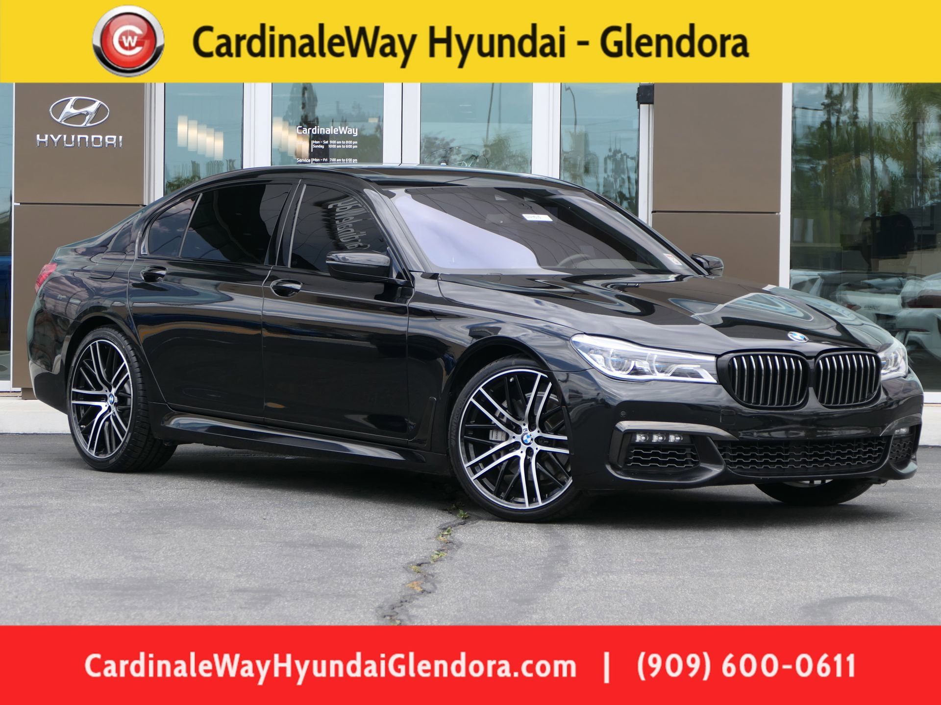Used 2019 BMW 740i w/ M Sport Package RWD image 1