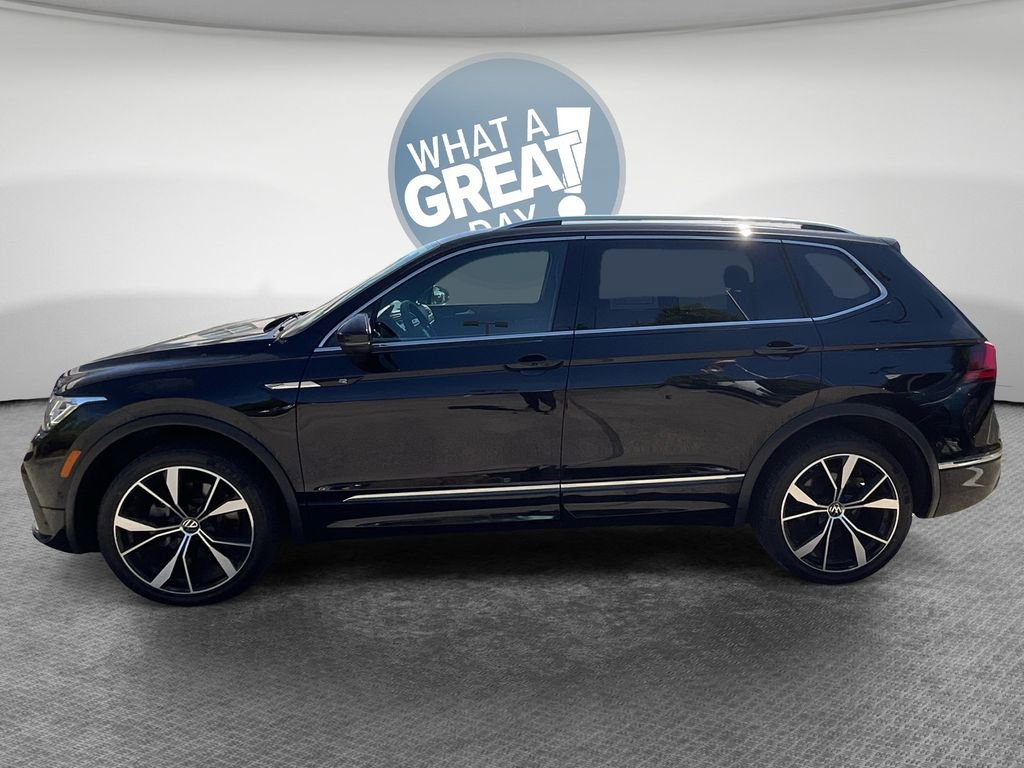 Used 2024 Volkswagen Tiguan SEL R-Line AWD/4WD image 7