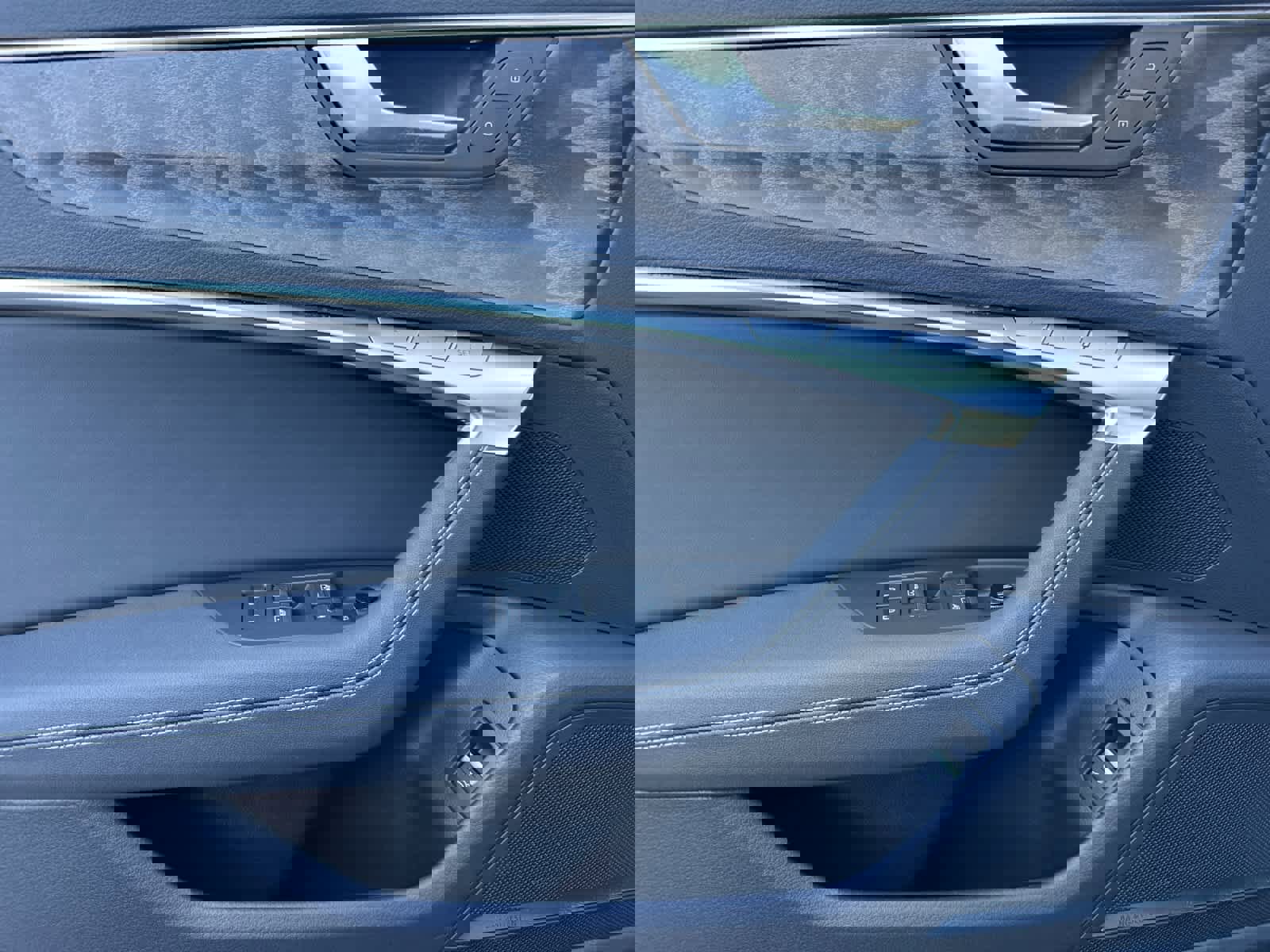 Used 2025 Audi A6 Premium Plus w/ Premium Plus Package image 12