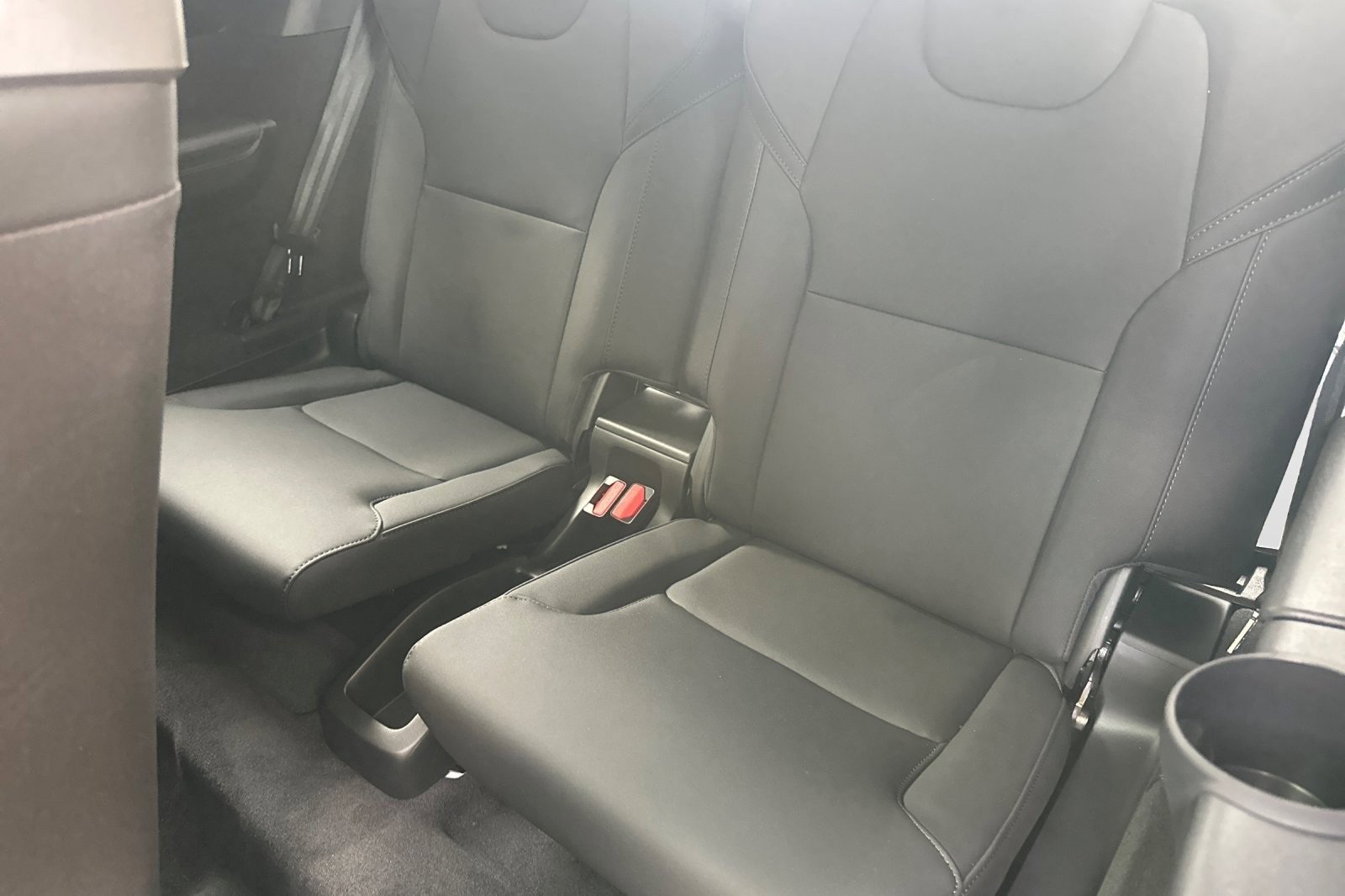 New 2026 Volvo XC90 B5 Plus image 17