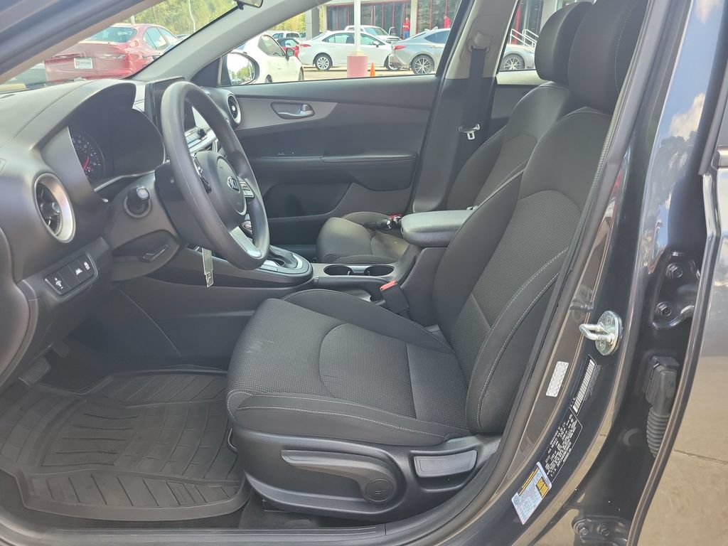 Used 2021 Kia Forte Sedan FWD image 16