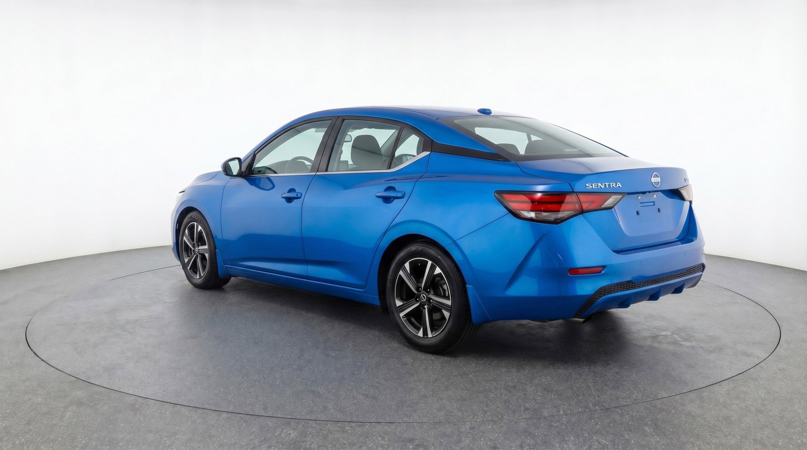 Used 2025 Nissan Sentra SV image 6